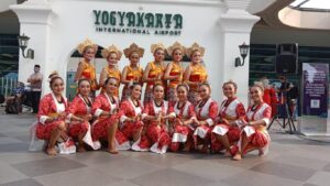 PENTAS SENI DI BANDARA INTERNASIONAL YIA YOGYAKARTA